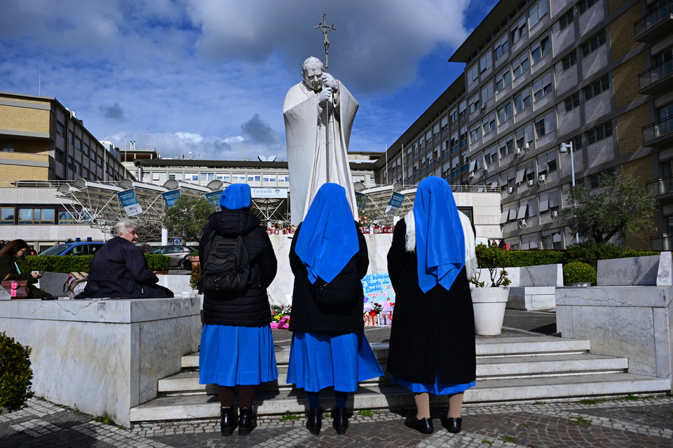 El papa Francisco sufrió una nueva crisis respiratoria