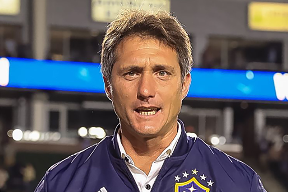 Vélez le envió una oferta formal a Guillermo Barros Schelotto