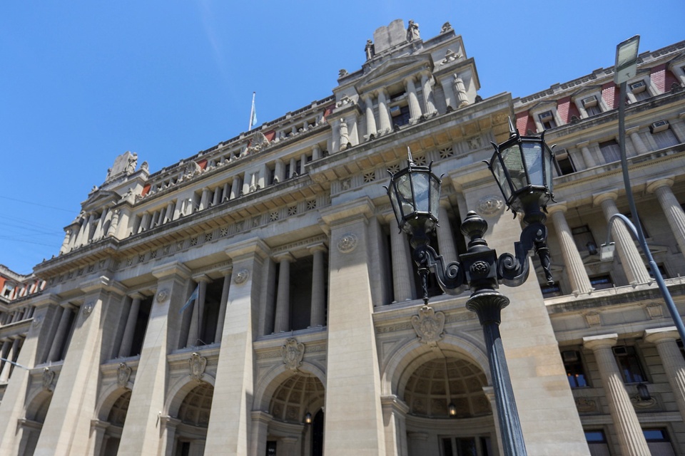 Los caminos que se abren tras el rechazo a la licencia de Lijo