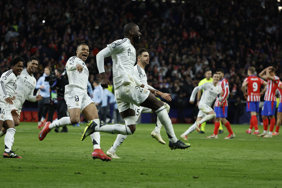 El Atlético patinó en los penales y Real Madrid pasó a cuartos de la Champions 