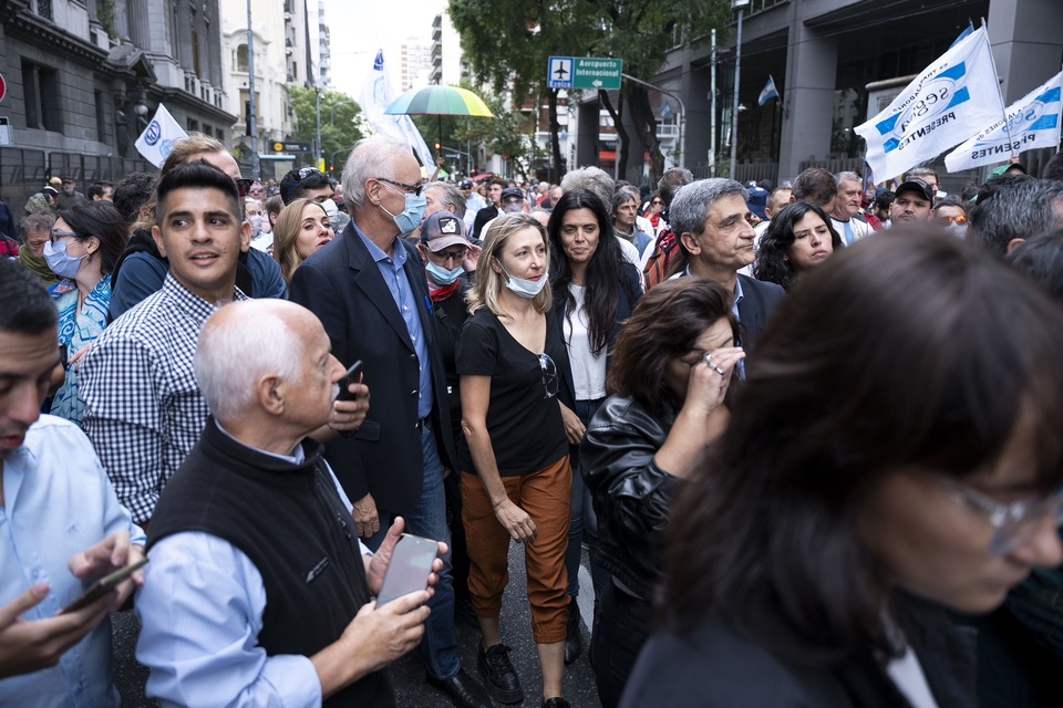 Fuerte repudio del arco político a la salvaje represión en el Congreso