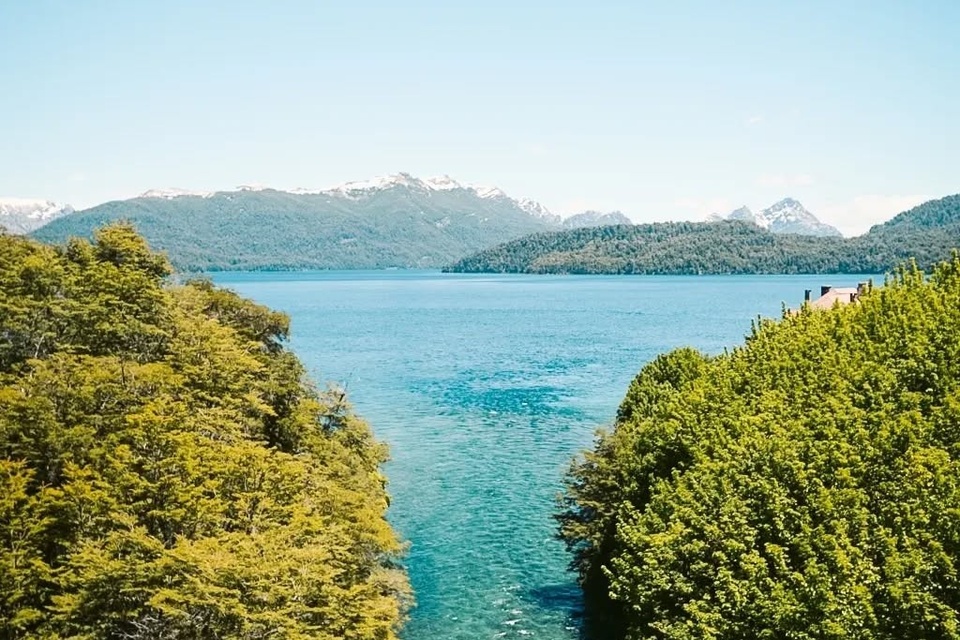 Tragedia en Villa La Angostura: un turista se ahogó en el río Correntoso