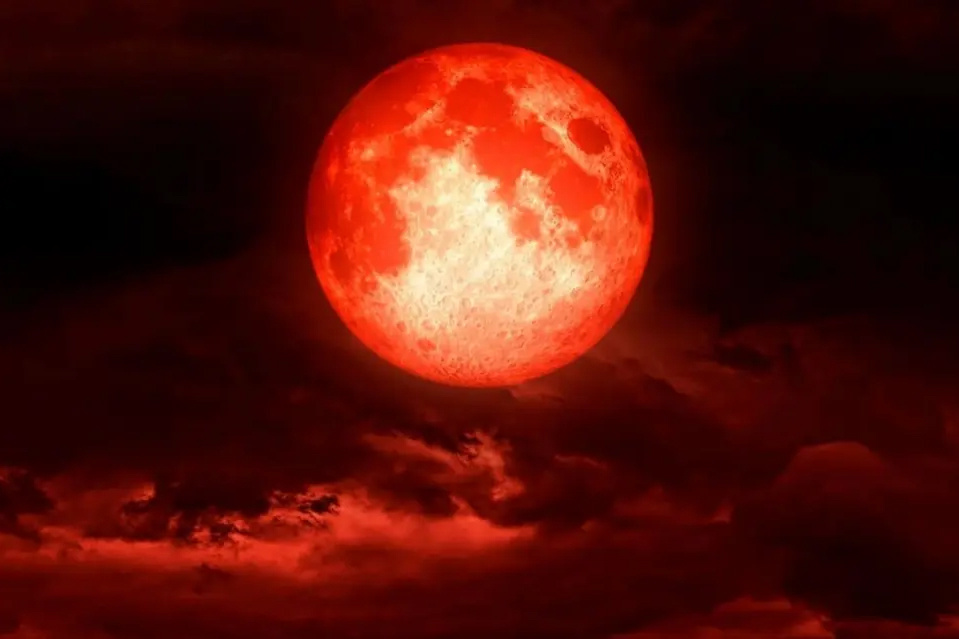 "Luna de sangre": a qué hora es el eclipse lunar total de esta noche