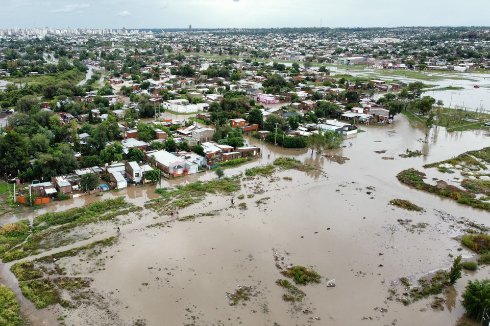 A una semana del trágico temporal, cientos de alumnos vuelven a clases en Bahía Blanca