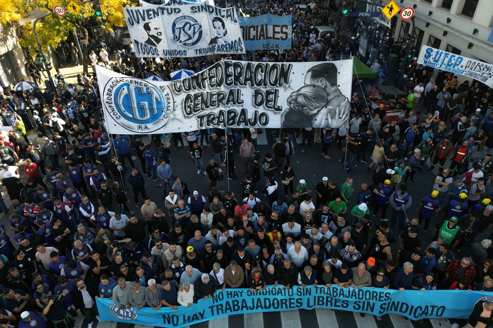 Entre el Papa Francisco y Kicillof, la CGT logró una demostración de fuerza que no conmoverá a Milei