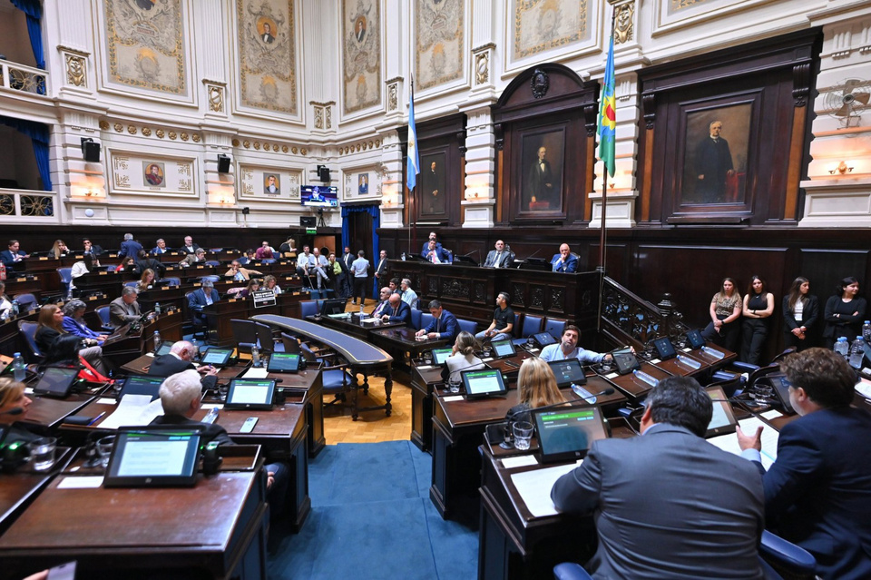Patean el debate por las deudas