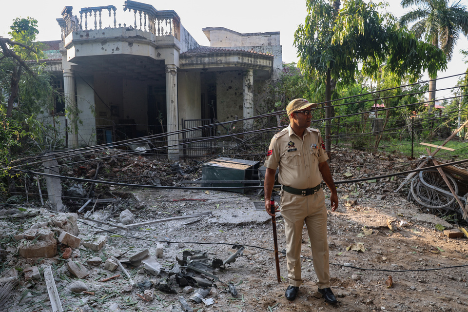 Al menos 98 muertos en escalada India-Pakistán