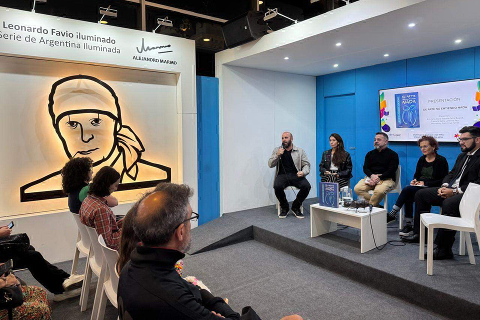 Se presentó "De arte no entiendo nada", de Alejandro Marmo, en la Feria del Libro