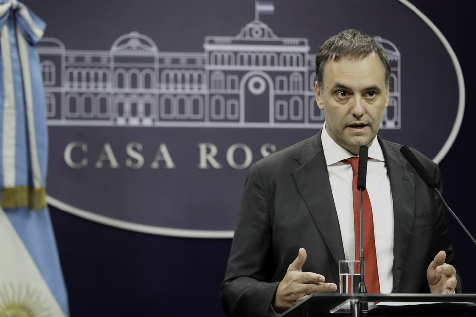 El dólar colchón quedó sin anuncio