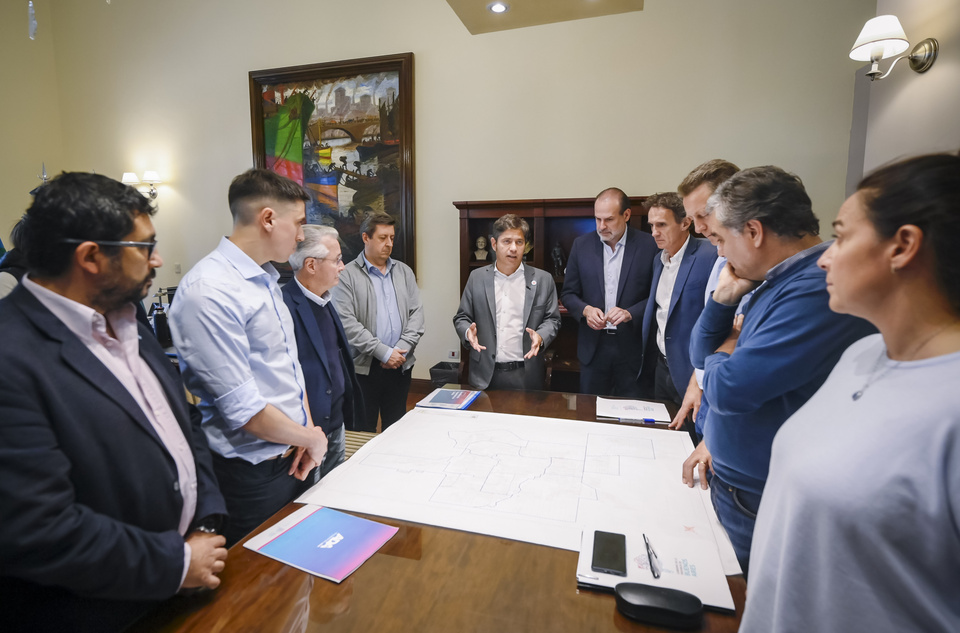 Con anuncios, Kicillof volvió a Bahía Blanca 
