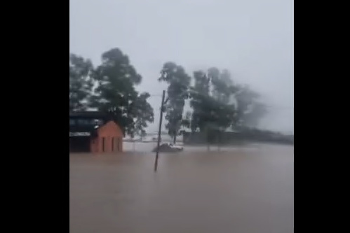 Temporal e inundaciones en el AMBA: videos impactantes de las intensas lluvias
