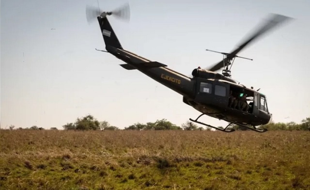 Rescataron a 37 niños de un bus en la Ruta 9 en helicóptero