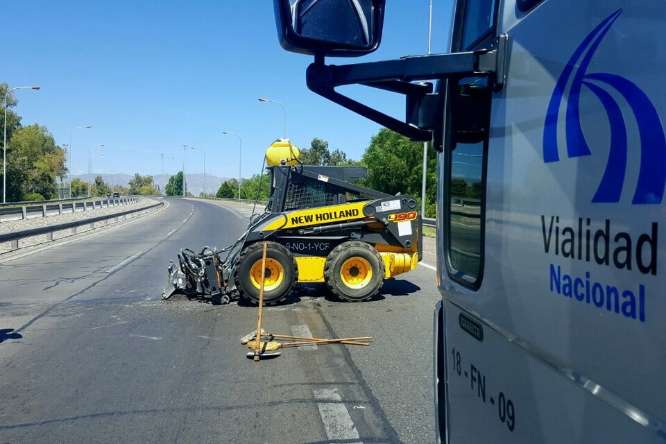 El mismo día que cierran Vialidad autorizan compra de neumáticos por U$S 2,4 millones - Image 2