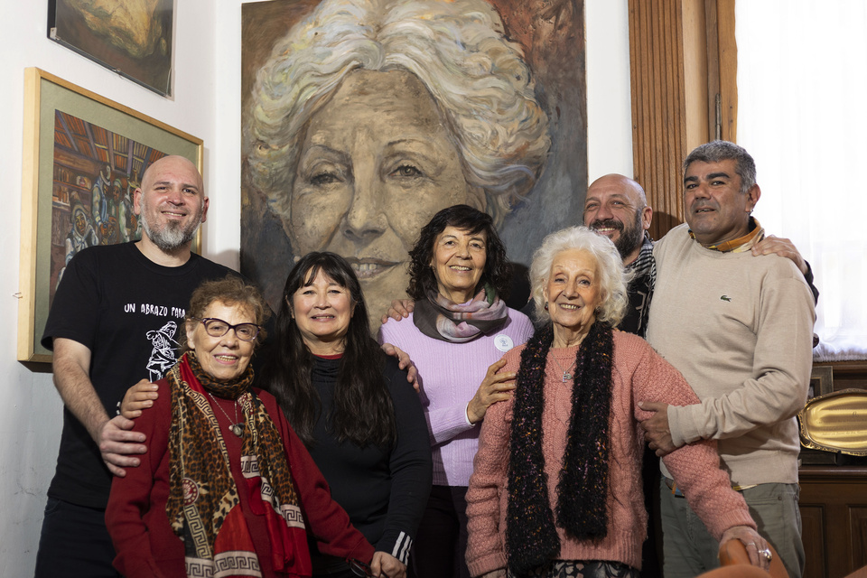 Muchos más que Abuelas para seguir buscando