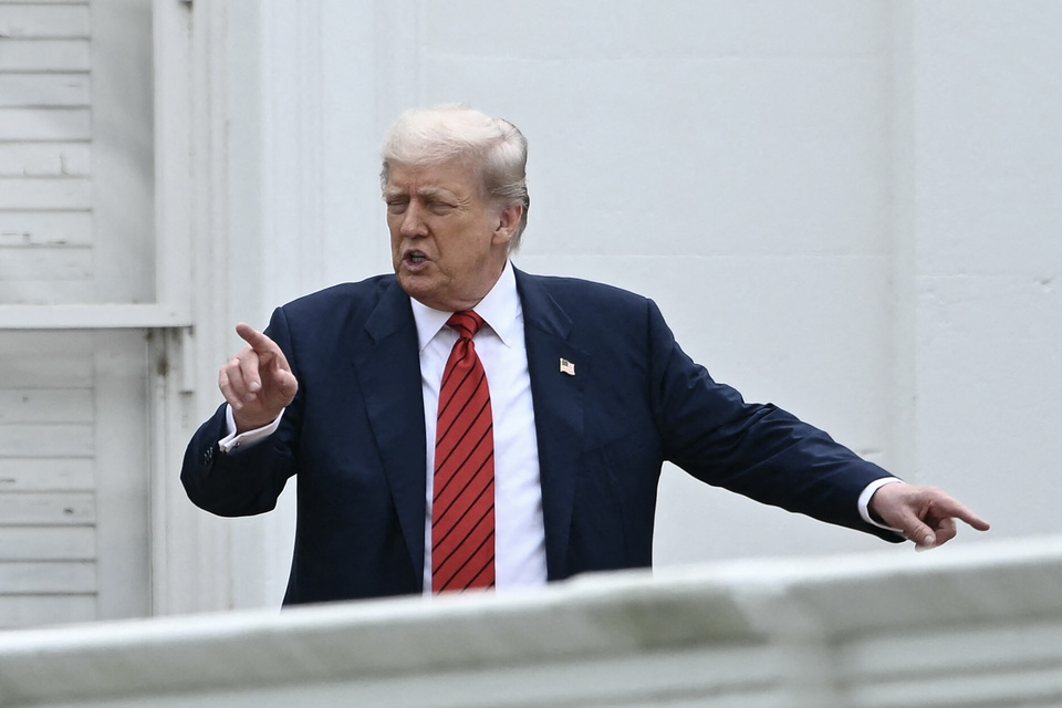 Trump amenaza con aranceles del 35% a la Unión Europea