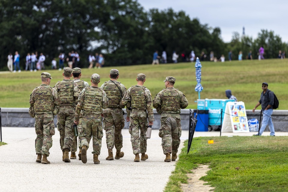 Trump aseguró que las tropas se quedarán "un largo tiempo" en Washington