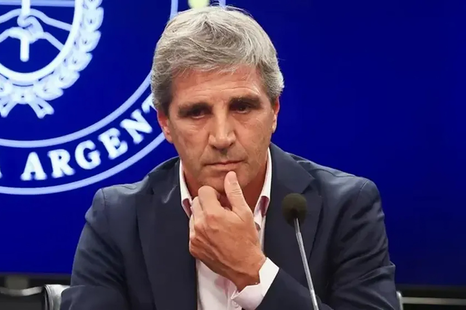 Caputo deberá informar sobre la deuda que contrajo con el FMI