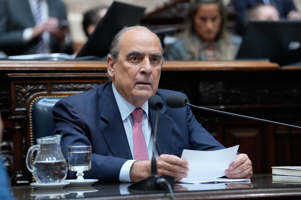 El Gobierno en su laberinto: no logra desmentir los audios y asegura que es "una operación"