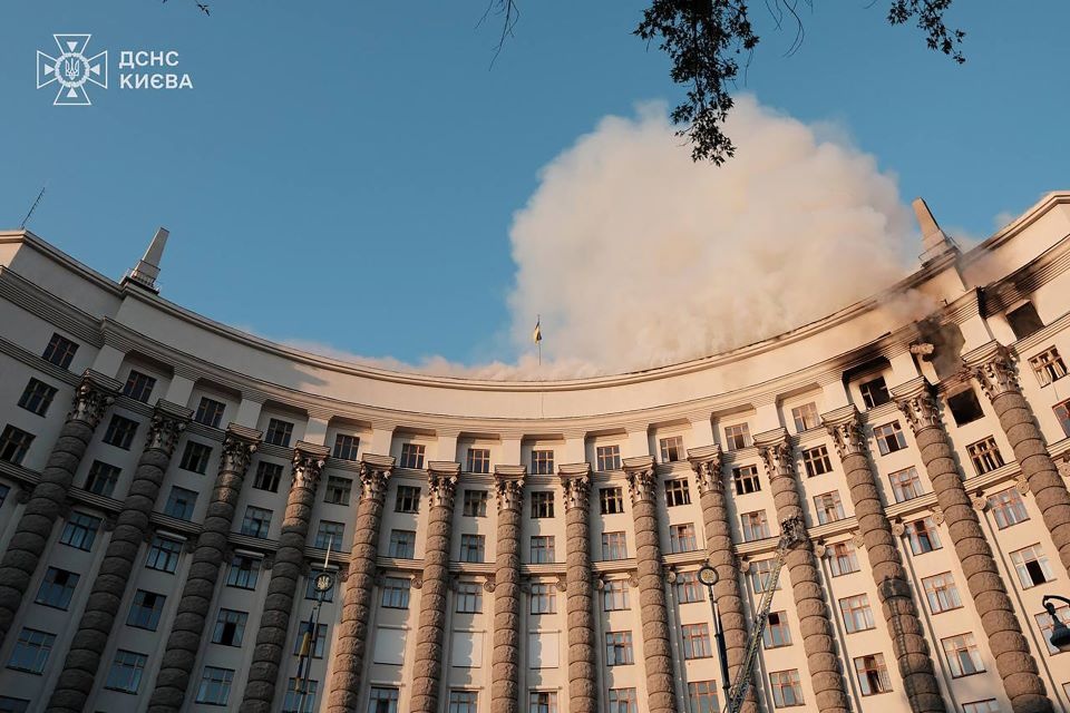 Rusia bombardeó la sede del gobierno ucraniano en Kiev
