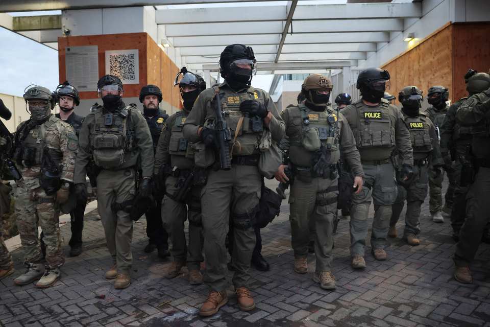 Trump declara ciudades demócratas "zonas de guerra"