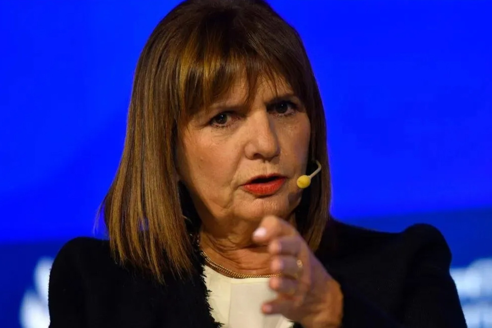 Bullrich avaló la injerencia de Washington y apuntó a los gobernadores