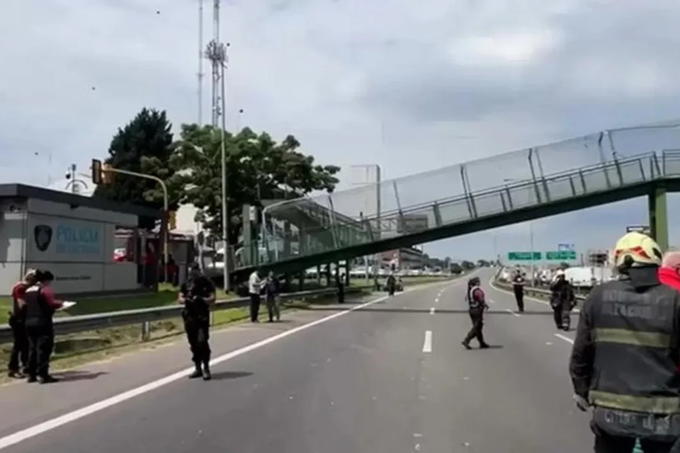 Tras el derrumbe del puente en la General Paz, habilitaron el tránsito
