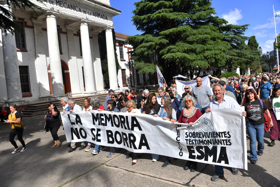 Un abrazo para decir que la memoria no se borra en la exESMA